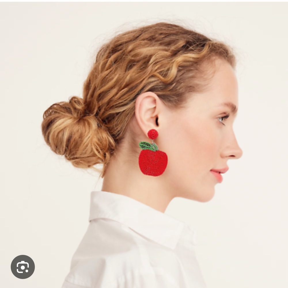 JCREW APPLE BEADED EARRINGS ( TEACHERS GIFT) NWT - Picture 1 of 1